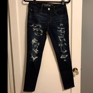 AEO Mid Rise Distressed Super Stretch Jegging - 4S